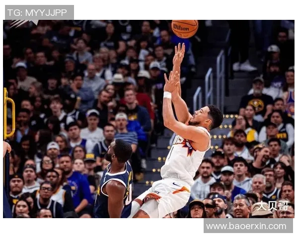 战术拆解:布克为何能掌控比赛节奏? 战术拆解:布克为何能掌控比赛节奏?